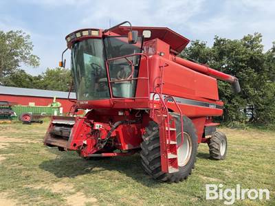 Case IH 2388 Combine
