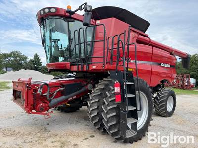 2008 Case IH 7010 Axial Flow 4WD Combine