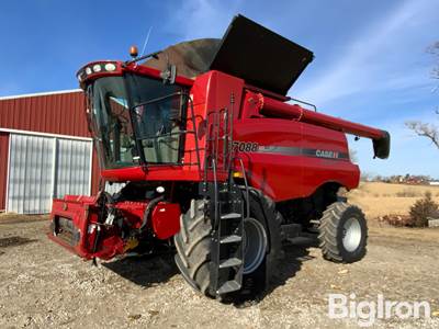 2010 Case IH 7088 2WD Combine