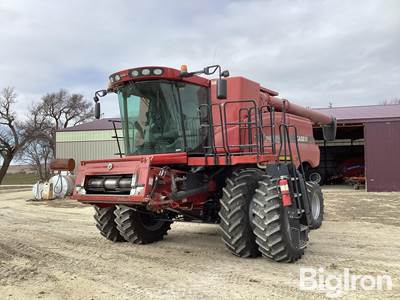 2012 Case IH 7120 Combine