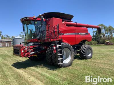 2011 Case IH 8120 2WD Combine