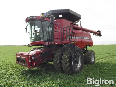 2009 Case IH 8120 2WD Combine