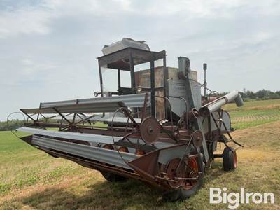 1961 Gleaner A Combine w/14' Head