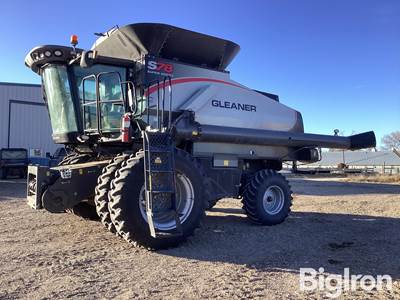 2015 Gleaner S78 Combine