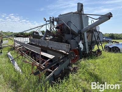 Gleaner Series A Combine