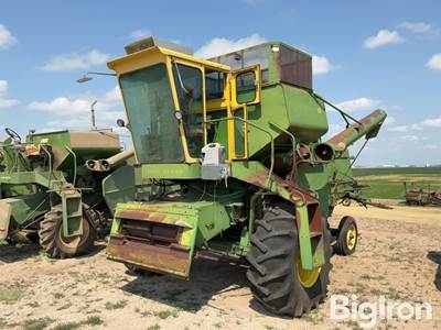 1969 John Deere 105 Combine