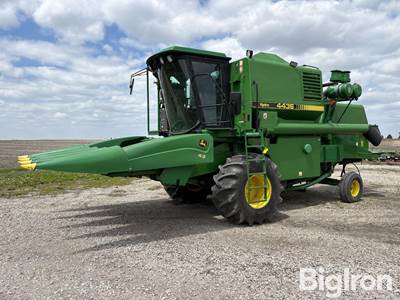 John Deere 4435 Hydro 2WD Research Combine w/John Deere 443 4R30 Corn Head