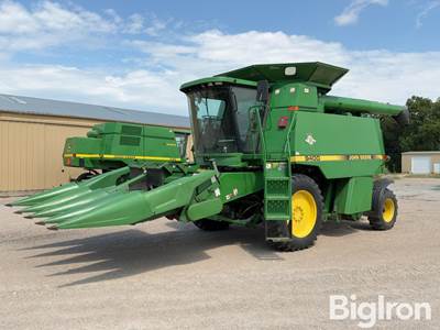 1997 John Deere 9400 Split Plot Research Combine