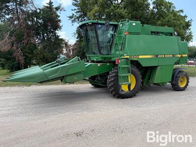 1995 John Deere 9400 Maximizer Specialty Seeds Research 2WD Combine w/Head