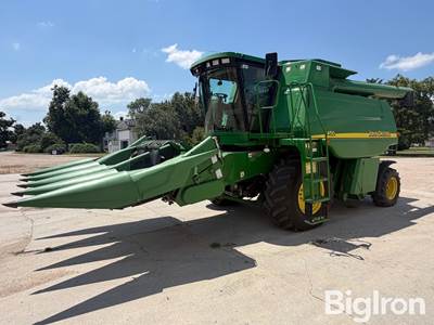 2001 John Deere 9450 Specialty Seeds Research 2WD Combine w/Head