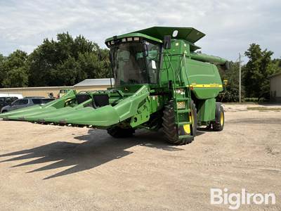 2003 John Deere 9450 2WD Split Plot Research Combine w/4R30 Split Corn Head