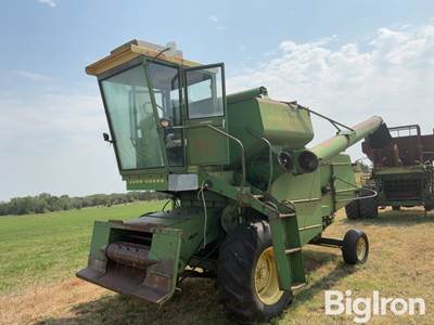 1967 John Deere 95 Combine