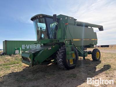 John Deere 9500 Combine