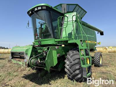 John Deere 9550 2WD Combine