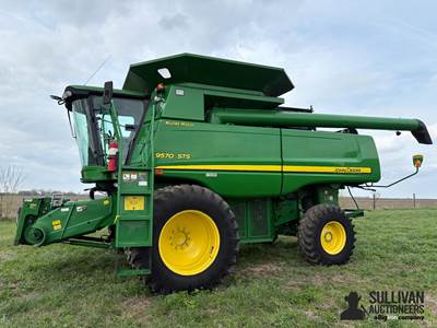 2010 John Deere 9570 2WD Combine