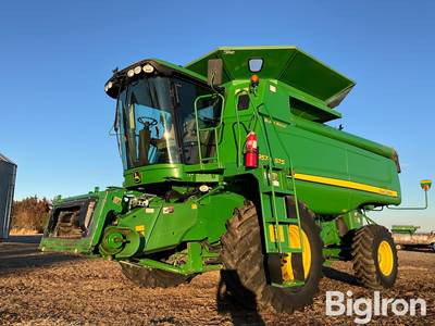 2010 John Deere 9570 STS 2WD Combine