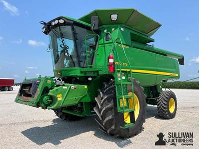John Deere 9570 STS 2WD Combine