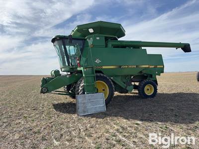 John Deere 9600 Combine