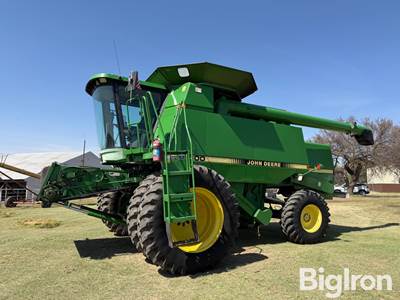 1994 John Deere 9600 4WD Combine