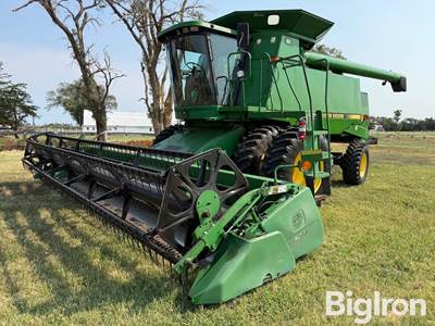 1994 John Deere 9600 4WD Combine w/925F 25' Flex Header