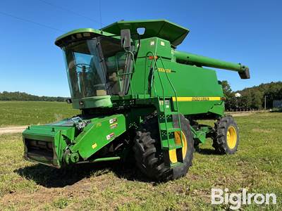 1998 John Deere 9610 4WD Combine