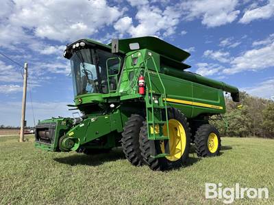 2008 John Deere 9670 STS 4WD Combine