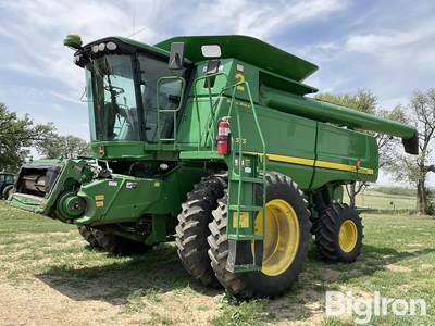 John Deere 9770 STS Bullet Rotor Combine