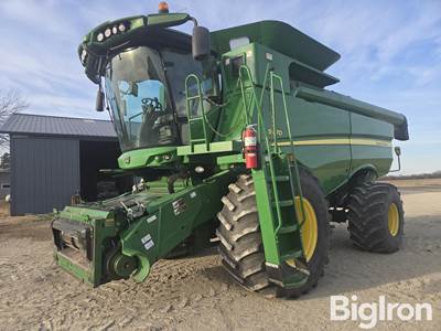 2014 John Deere S670 STS Combine