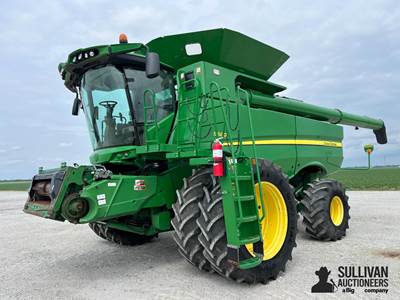 2013 John Deere S680 2WD Combine