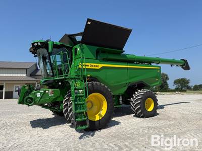 2025 John Deere S7 800 4WD Combine