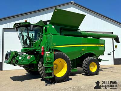 2019 John Deere S770 2WD Combine