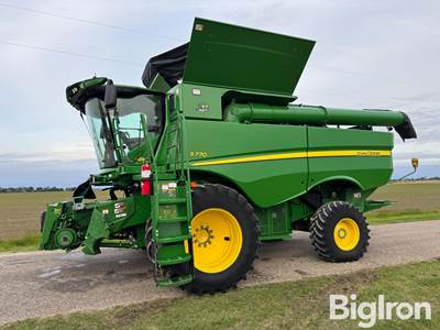 2022 John Deere S770 2WD Combine