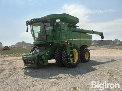 2019 John Deere S770 2WD Combine