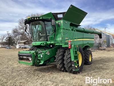 2022 John Deere S780 2WD Combine