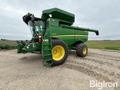 2019 John Deere S780 4WD Combine