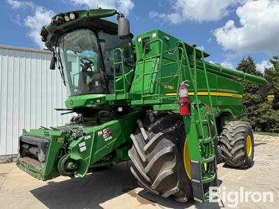 2022 John Deere S780 4WD Combine