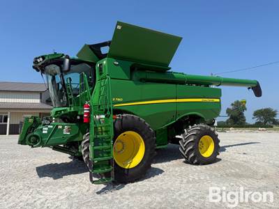 2023 John Deere S780 4WD Combine