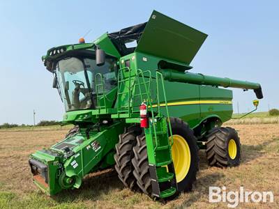 2021 John Deere S780 2WD Combine