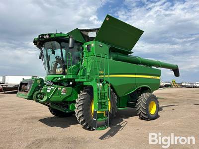 2023 John Deere S780 2WD Combine