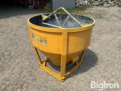 2010 Boscaro C-80 1.05 CuYd Bottom Discharge Concrete Bucket