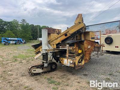 1987 Power Curber 5700 Crawler Automatic Curb & Gutter Machine