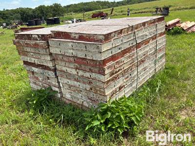 Used Symons 5' Concrete Forms, 26 Pcs x 24" Wide