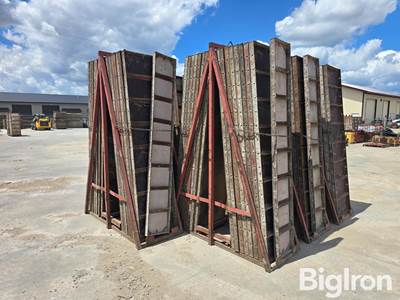 8' x 24" Concrete Wall Forms, Steel Frame Wood Face