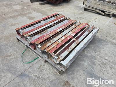 Used Steel 90 Degree Concrete Form Corners, 4' Length, 4" and 6"