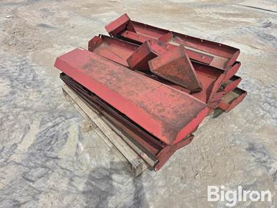 Used Concrete Wall Form Stationary Corners 4' Length, Qty 12