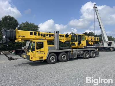2013 Grove TMS700E 60-Ton Hydraulic Truck Crane On 8x4x4 Carrier