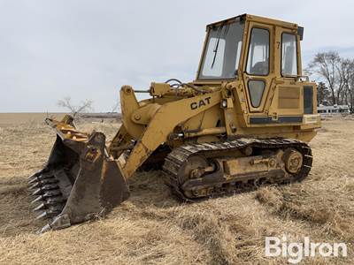 Caterpillar 943 Track Loader