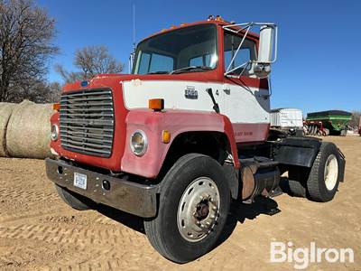 1986 Ford 8000 S/A Truck Tractor