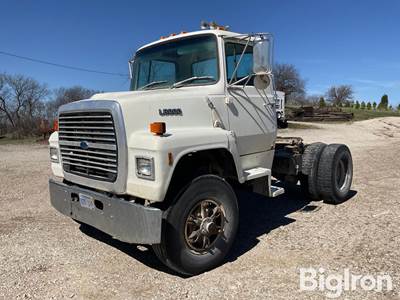 1988 Ford L8000 S/A Truck Tractor
