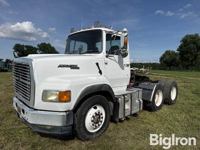 1989 Ford L9000 Day Cab Truck Tractor